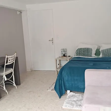 ベッド・アンド・ブレックファスト Independante